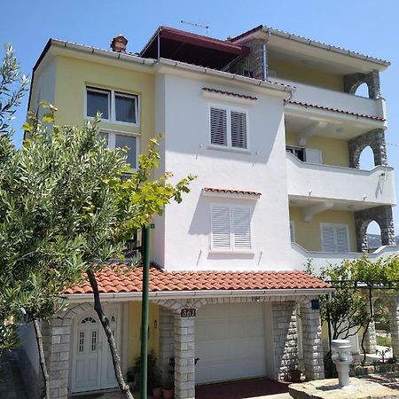 Apartments Mlacovic 拉布 外观 照片