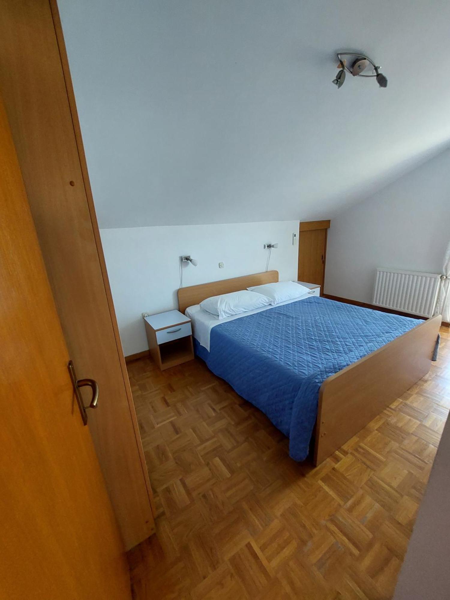 Apartments Mlacovic 拉布 外观 照片