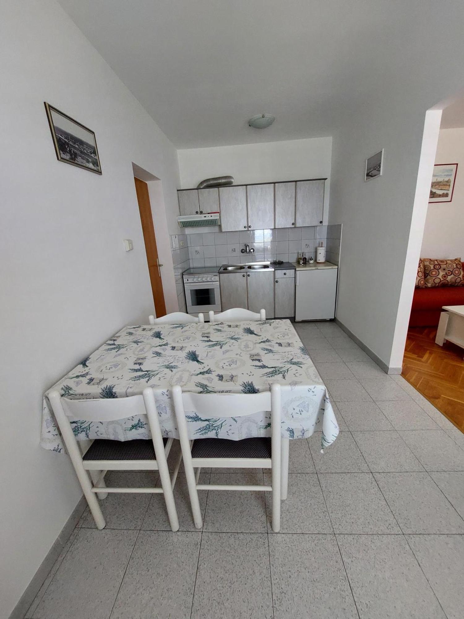 Apartments Mlacovic 拉布 外观 照片