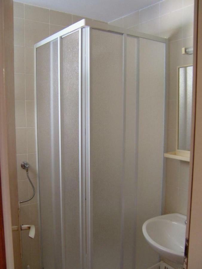 Apartments Mlacovic 拉布 外观 照片